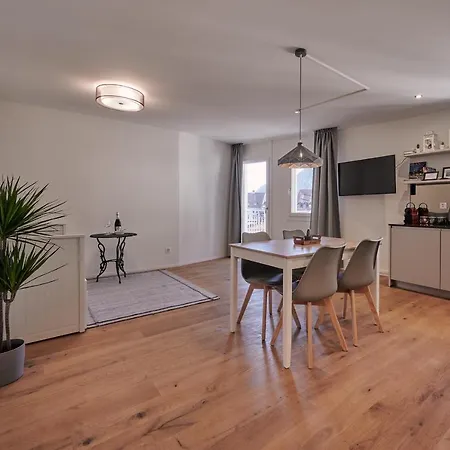 Center With Mountain View Appartement *