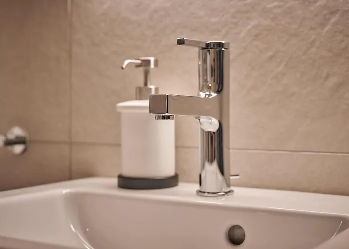 Center With Mountain View *